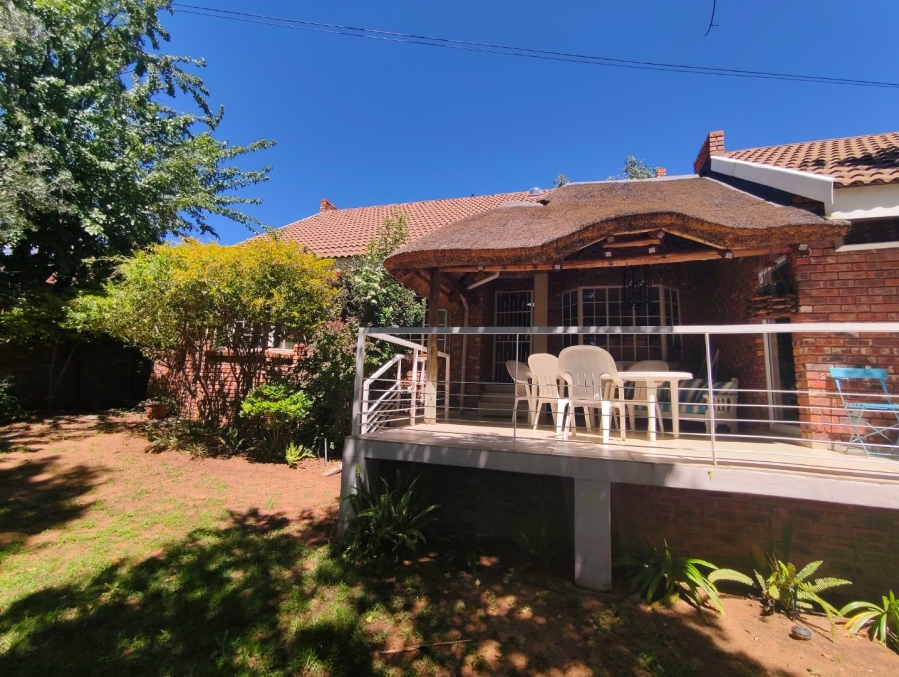 To Let 3 Bedroom Property for Rent in Pentagon Park Free State